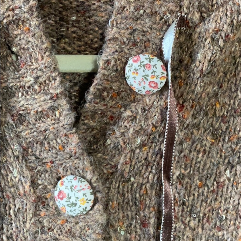 Buckle sweater - Picture 2 of 5